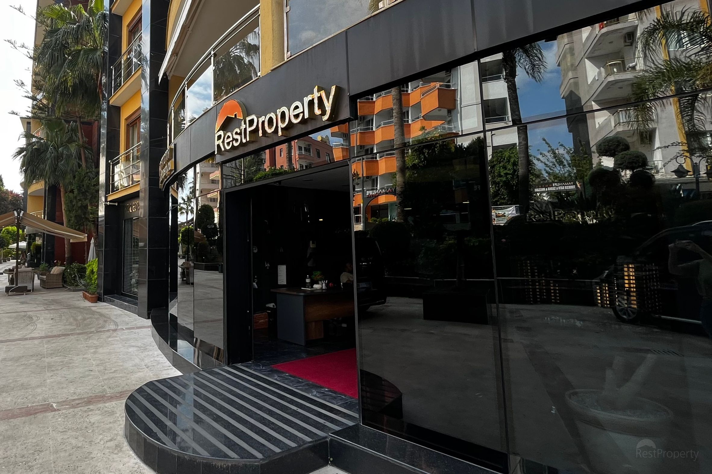 RestProperty's headquarters in central Alanya offers comprehensive services in English, Turkish, and Russian