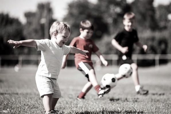 At What Age Should a Child Start Sports?