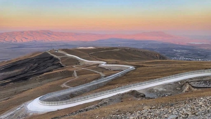 Turkey Closes Border to Iranian Citizens, Cargo Transit Continues