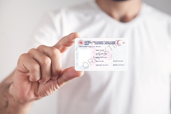 Turkey Introduces New Pink Work Permit Cards