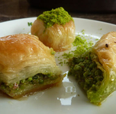 Turkish Baklava Makers Work Around Clock for Ramadan Demand