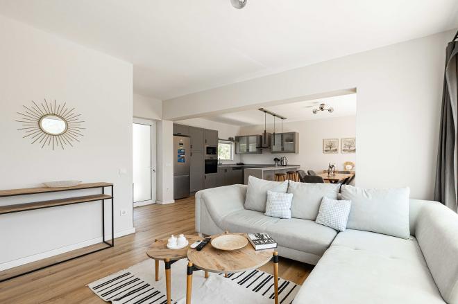 Furnished 3+1 Apartment in Bodrum – Gated Complex with Pool