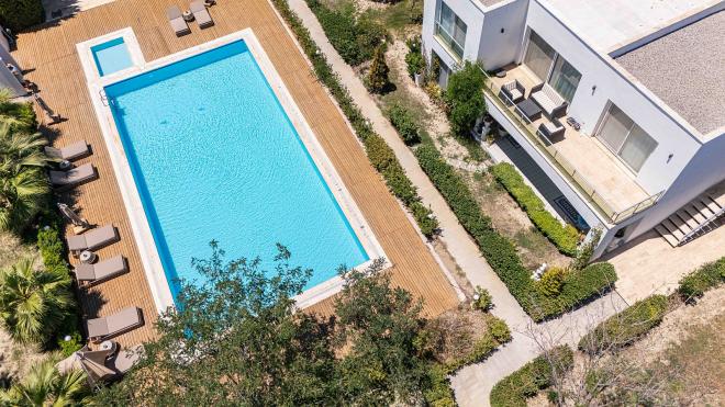 Furnished 3+1 Apartment in Bodrum – Gated Complex with Pool
