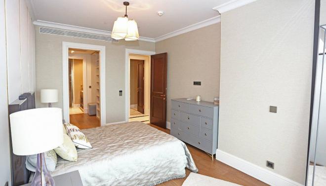 2+1 apartment with sea view in Istanbul