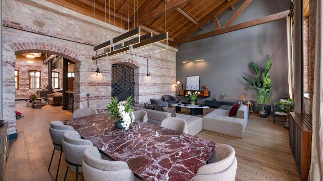 2+1 apartment with sea view in Istanbul