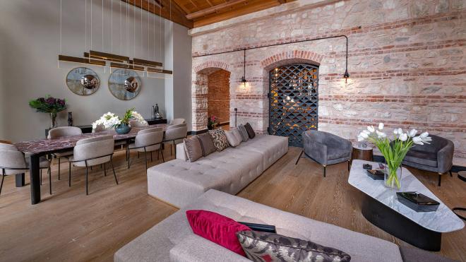 2+1 apartment with sea view in Istanbul