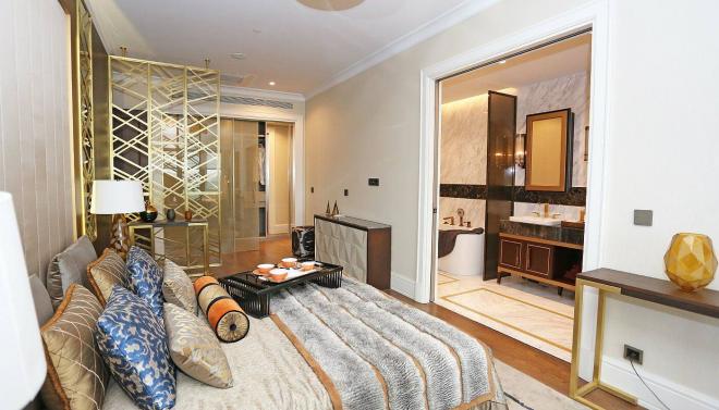 4+1 apartment with sea view in Istanbul