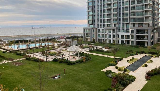 3+1 apartment with sea view in Istanbul