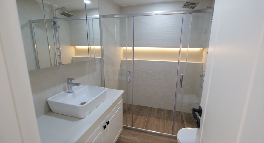 A new investment project in the center of Alanya