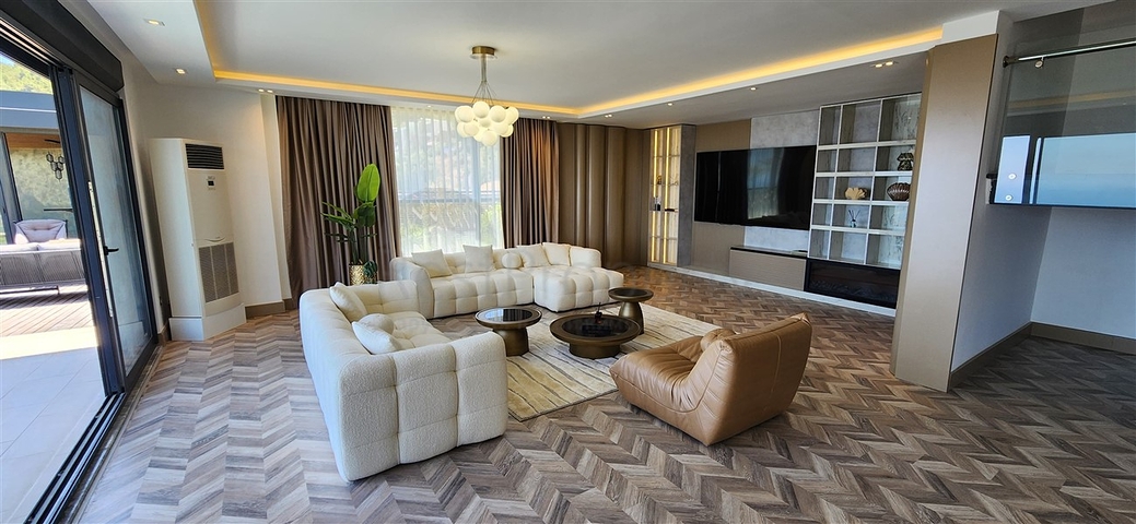5+1 luxury villa project in the center of Alanya with stunning panoramic views