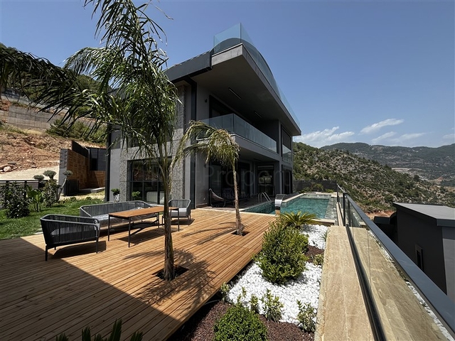 5+1 luxury villa project in the center of Alanya with stunning panoramic views