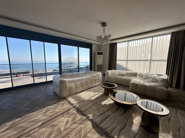 5+1 luxury villa project in the center of Alanya with stunning panoramic views