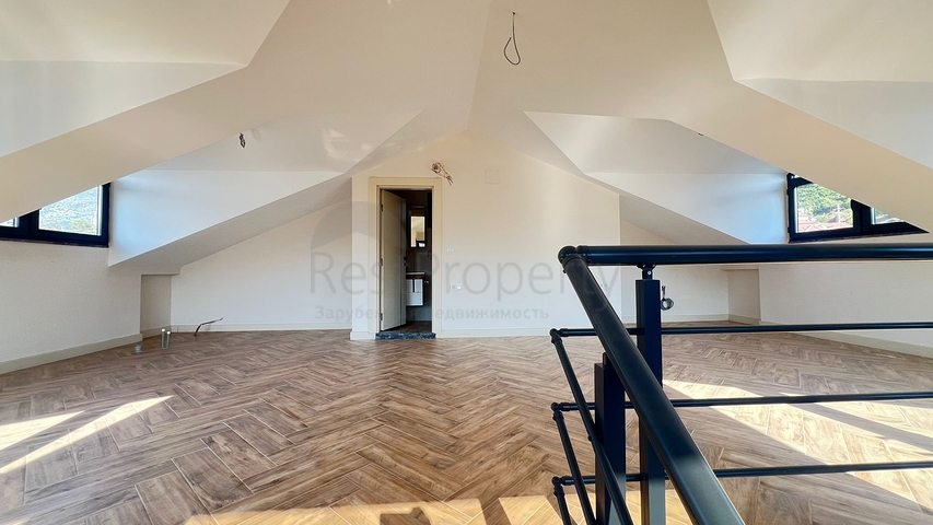 4+1 villa in a conveniently located area of Fethiye