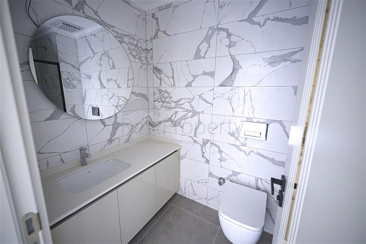 Sea and Castle view - investor deal - 1 bedroom apt - in Oba / Alanya 