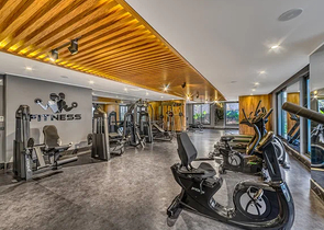 New luxury project with covered parking in Tosmur area