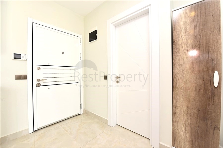 One-bedroom apartment on the first coastline