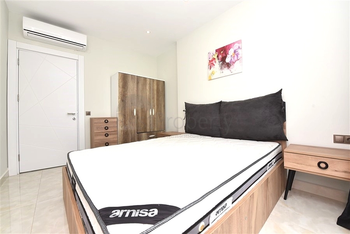 One-bedroom apartment on the first coastline