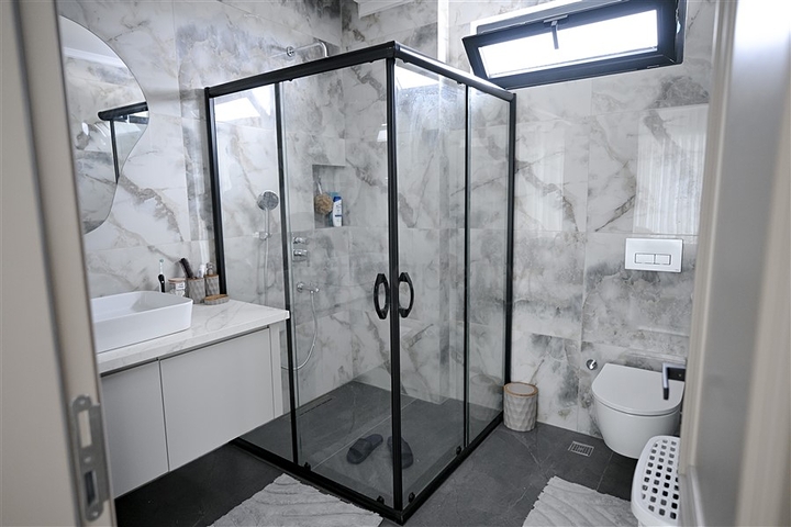 Villa in a unique location in the heart of Alanya