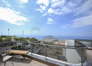 Villa in a unique location in the heart of Alanya