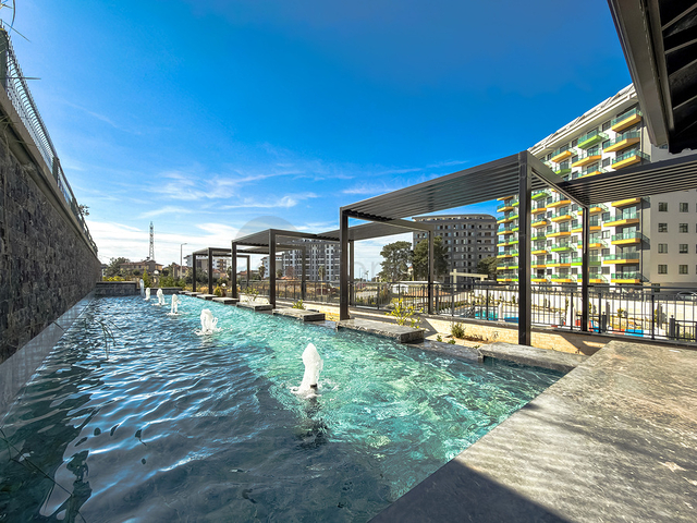 One-bedroom apartment in a hotel-type complex