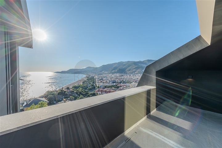 Premium complex at the foot of the fortress in Alanya