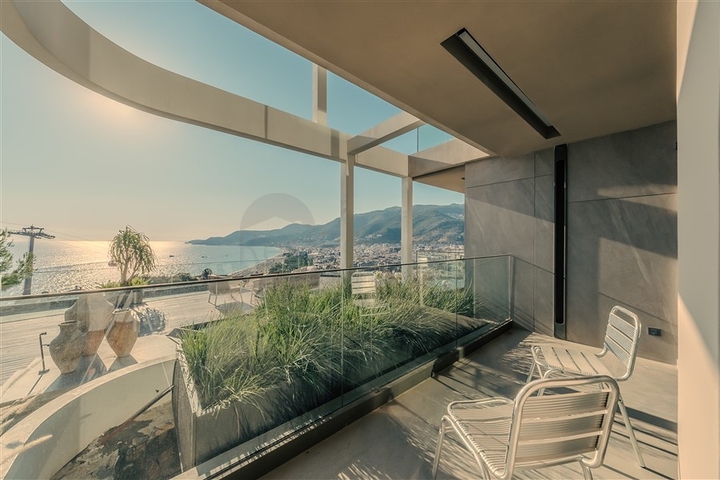 Premium complex at the foot of the fortress in Alanya