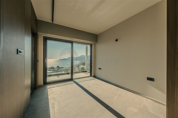 Premium complex at the foot of the fortress in Alanya