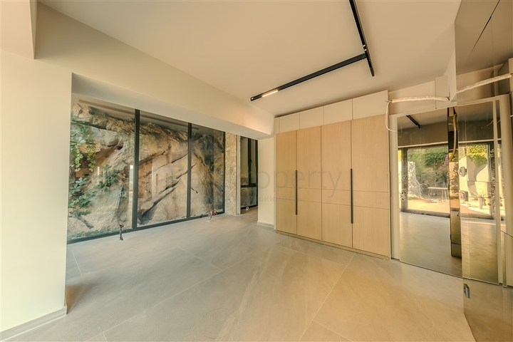 Premium complex at the foot of the fortress in Alanya