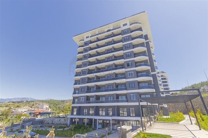 1+1 business class apartment in Demirtas district 