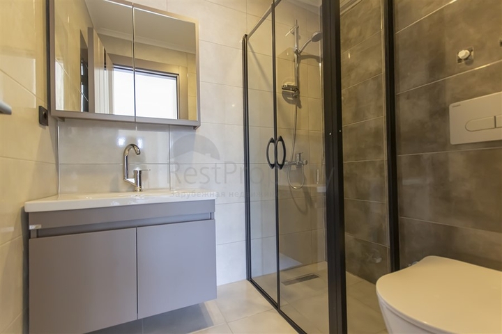 1+1 business class apartment in Demirtas district 