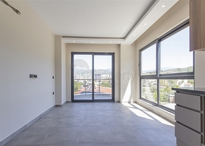 1+1 business class apartment in Demirtas district 