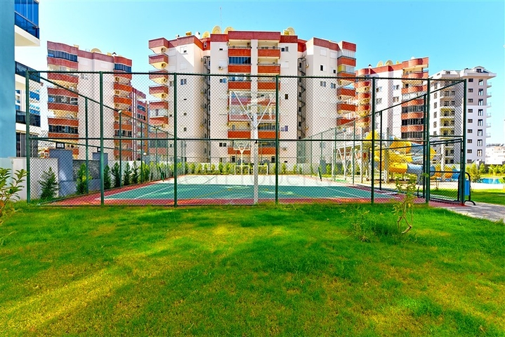 One-bedroom apartment in a new complex in Mahmutlar