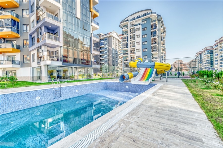 Spacious 2+1 apartment in Mahmutlar district