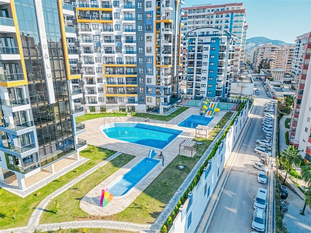 Spacious 2+1 apartment in Mahmutlar district