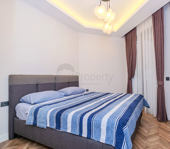 Apartment in a premium complex on the first line 