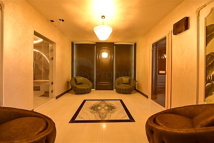 Apartment in a premium complex on the first line 