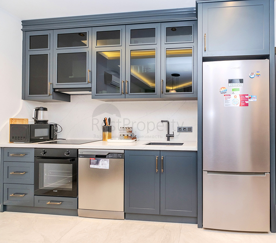 Apartment in a premium complex on the first line 