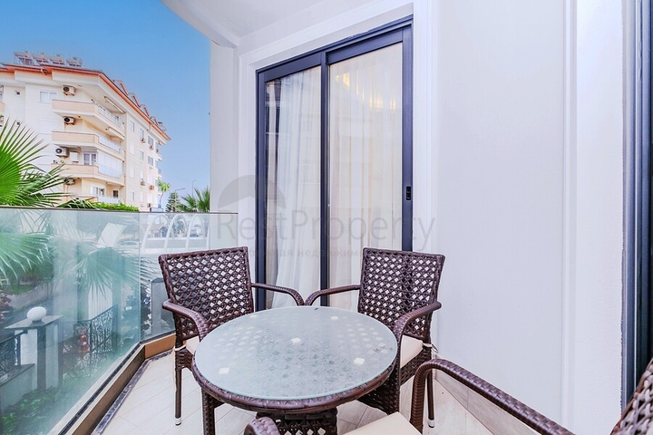 Apartment in a premium complex on the first line 