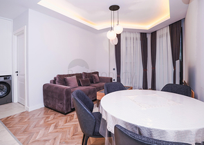 Apartment in a premium complex on the first line 