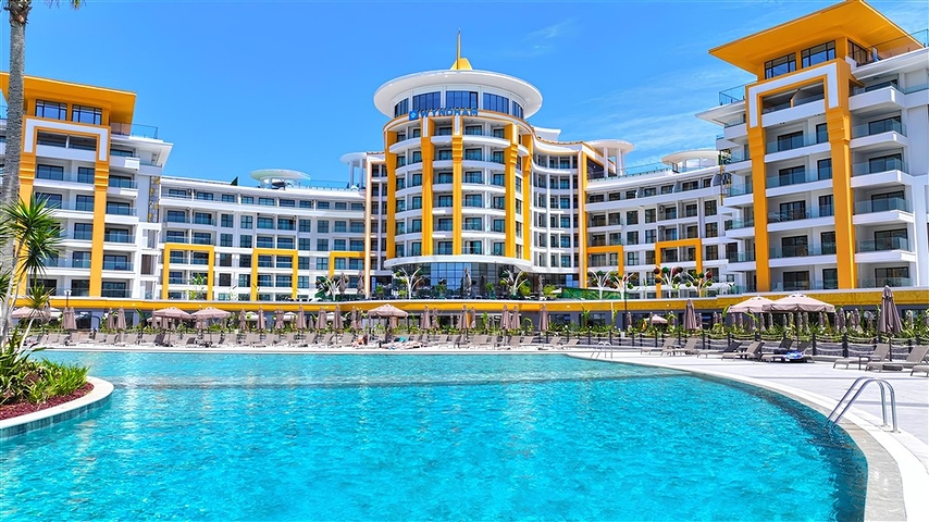 2+1 in a premium complex in Turkler district