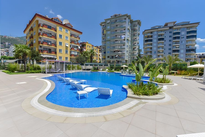 1+1 Rental Apartment in Central Alanya with Full Amenities