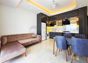 1+1 sea view apartment in the center of Alanya