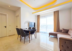 1+1 sea view apartment in the center of Alanya