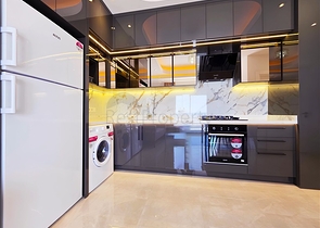 1+1 sea view apartment in the center of Alanya