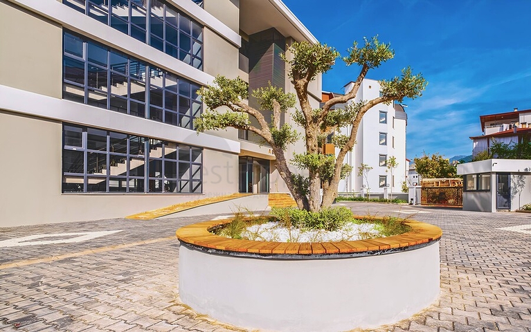 One-bedroom apartment in a new complex in Oba district