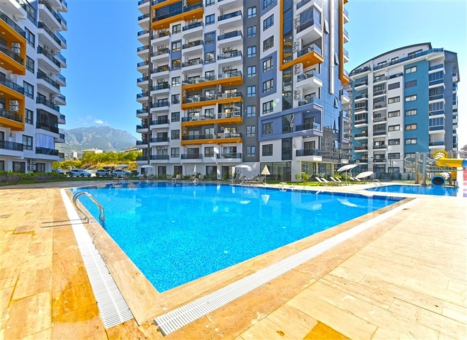 1+1 apartment in a new complex in Mahmutlar district 
