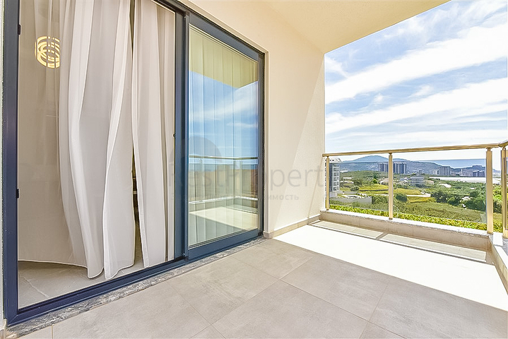 Furnished 1+1 Apartment in Mahmutlar, Alanya with Pool