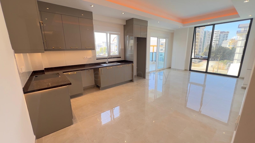 2+1 apartment in Mahmutlar 