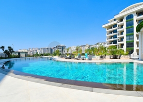 Spacious 4+1 apartment in an excellent location in Oba/Alanya