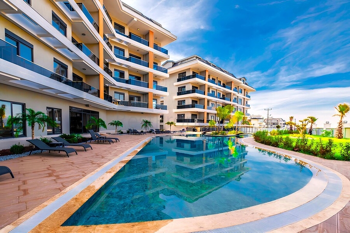 One-bedroom apartment in a new complex in Oba district